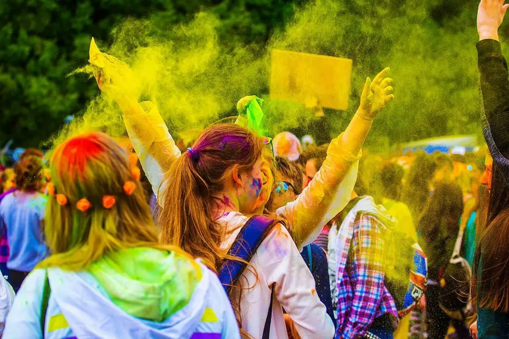 Holi Festival Farbwurf