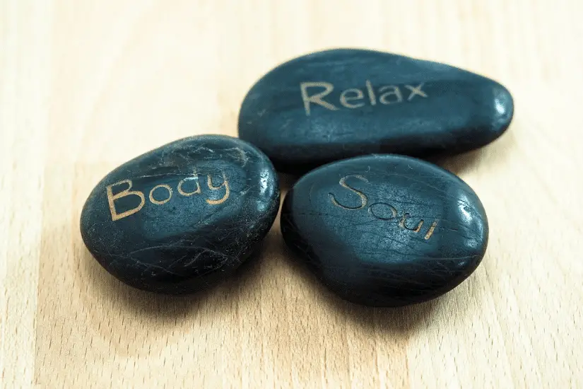 Hot Stone Massage - Ein wohltuendes Wellness-Highlight 2 basaltsteine