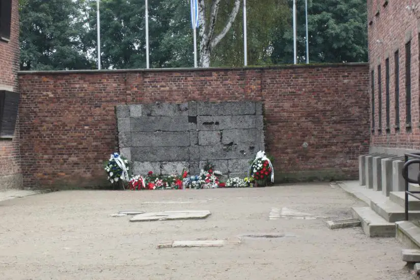 Erschießungswand Block 11 in Auschwitz