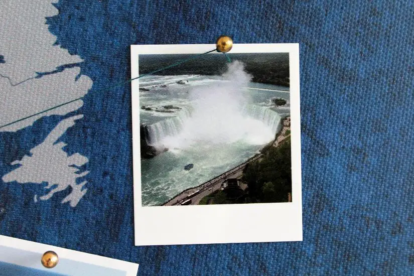 Blick auf die Niagara Fälle vom Skylon Tower